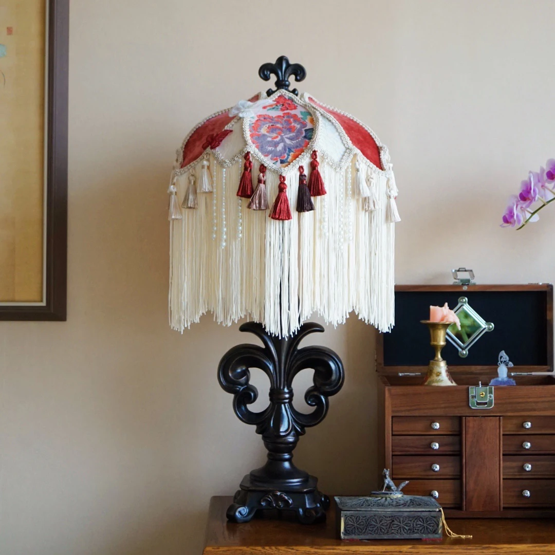 Vintage black copper table lamp French medieval nostalgic flower red velvet table lamp hand made bedroom bedside table lamp
Vintage black copper table lamp French medieval nostalgic flower red velvet table lamp hand made bedroom bedside table lamp