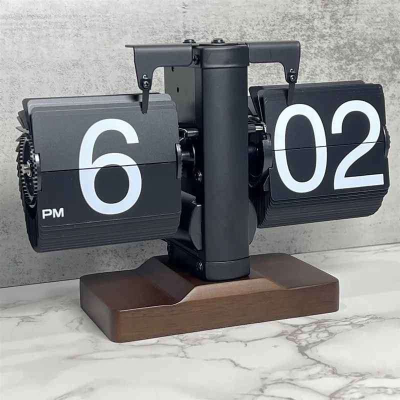 Creative Table Clock Mechanical Automatic Page Turning Clock Retro Decoration Living Room Bedroom Office Desktop Decoration
Creative Table Clock Mechanical Automatic Page Turning Clock Retro Decoration Living Room Bedroom Office Desktop Decoration