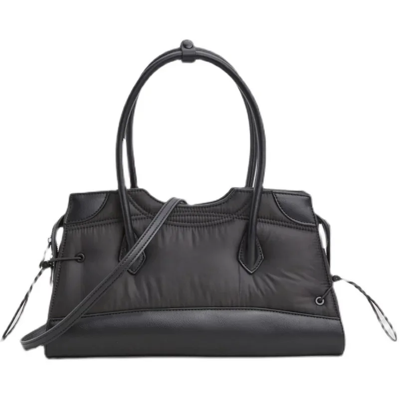 Luxury Leather Brand Designer Women's Bags 2022 New Drawstring Motorcycle Bags Luxury Fashion Black Women Purse and Handbags
Luxury Leather Brand Designer Women's Bags 2022 New Drawstring Motorcycle Bags Luxury Fashion Black Women Purse and Handbags