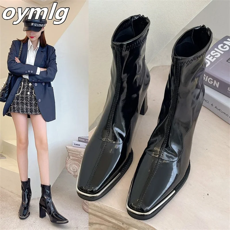 Patent leather thick heel ankle boots women's 2022 autumn new rear zipper square head boots high heels thin fashion boots
Patent leather thick heel ankle boots women's 2022 autumn new rear zipper square head boots high heels thin fashion boots