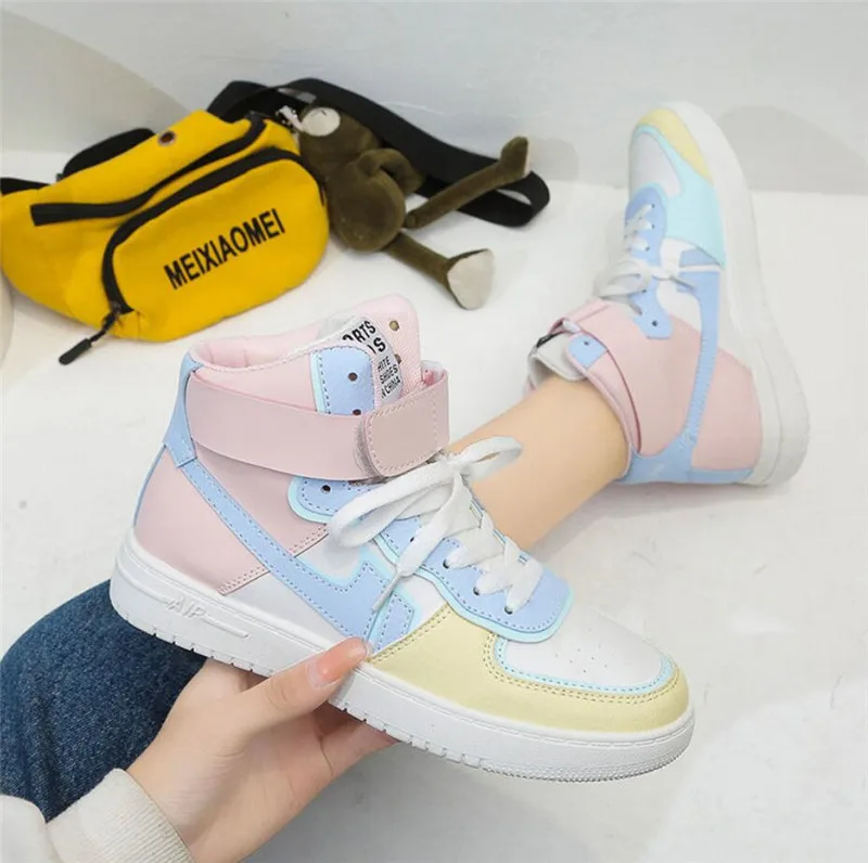 White Shoes Women 2021 Spring Running Shoes Woman Vulcanize Shoes Slip on Trainers Women Fashion Platform Sneakers Women Flats
White Shoes Women 2021 Spring Running Shoes Woman Vulcanize Shoes Slip on Trainers Women Fashion Platform Sneakers Women Flats