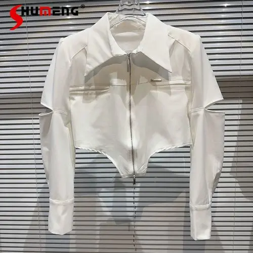 2023 Autumn Short Zipper Top Women New Back Hollow Out Curved Edge Short White Coat Lady Street Long Sleeve Top
2023 Autumn Short Zipper Top Women New Back Hollow Out Curved Edge Short White Coat Lady Street Long Sleeve Top