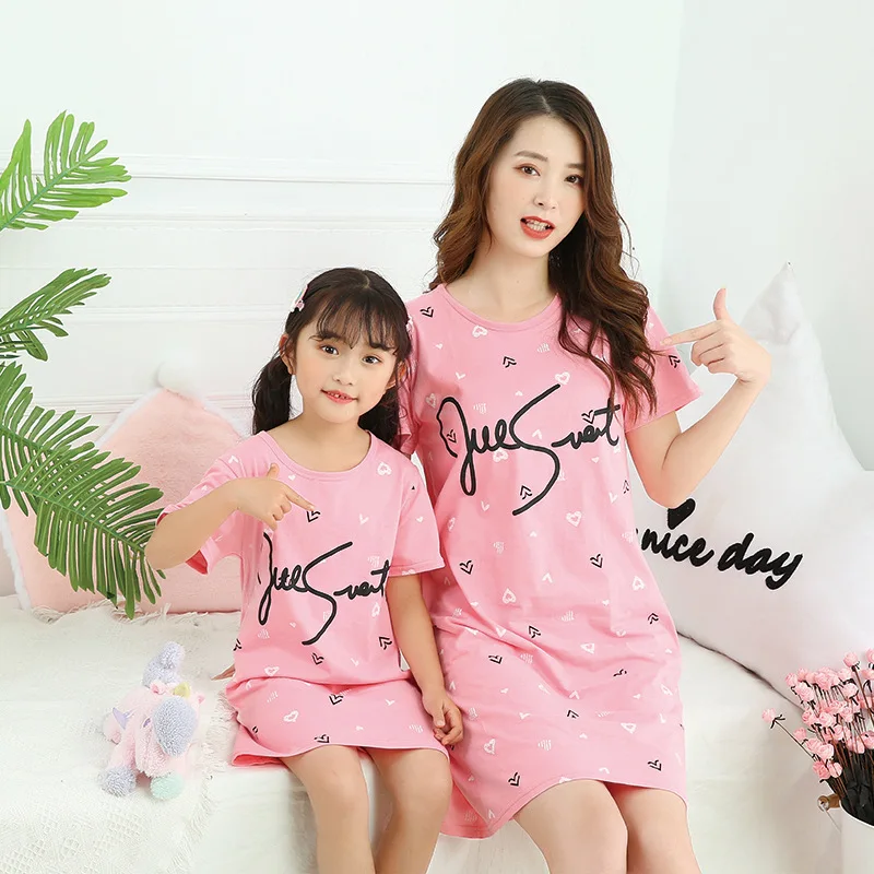 Новинка, Милая Ночная рубашка для родителей, детей, мамы и дочери с коротким рукавом, Детская ночная рубашка с мультяшным принтом, Детская то...
Новинка, Милая Ночная рубашка для родителей, детей, мамы и дочери с коротким рукавом, Детская ночная рубашка с мультяшным принтом, Детская то...