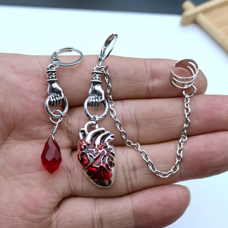 Fashion Heart Asymmetry Clip Earrings For Women Men Punk Non Piercing Red Dangle Earrings Jewelry Gift
Fashion Heart Asymmetry Clip Earrings For Women Men Punk Non Piercing Red Dangle Earrings Jewelry Gift