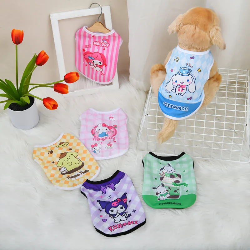 Sanrios серия Hello Kitty Kuromi My Melody Cinnamoroll одежда для домашних животных Супер милые кошки и собаки летняя крутая дышащая искусственная кожа
Sanrios серия Hello Kitty Kuromi My Melody Cinnamoroll одежда для домашних животных Супер милые кошки и собаки летняя крутая дышащая искусственная кожа