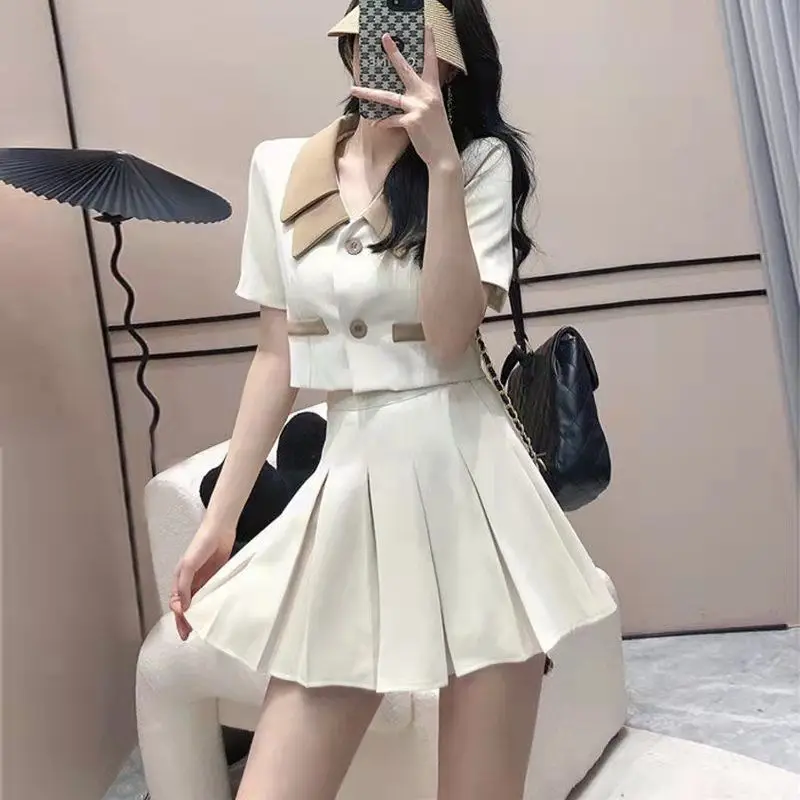 2022 Summer Women's Fashion Suits Female Short Solid Color Jackets + High Waist Mini Pleated Skirts Ladies 2 Piece Sets S154
2022 Summer Women's Fashion Suits Female Short Solid Color Jackets + High Waist Mini Pleated Skirts Ladies 2 Piece Sets S154