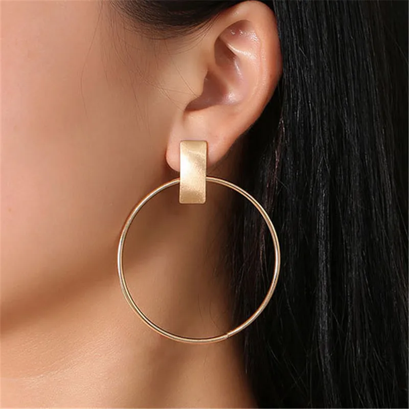 2023 New Fashion Big Hoop Earrings Punk Vintage Gold Color Large Circle Earrings for Women Jewelry Boucles d'oreill
2023 New Fashion Big Hoop Earrings Punk Vintage Gold Color Large Circle Earrings for Women Jewelry Boucles d'oreill