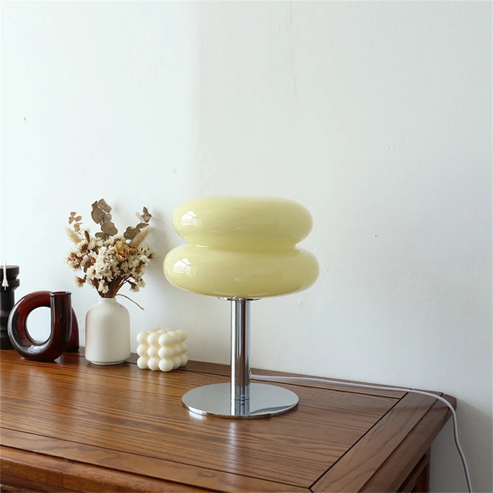 Lamp Decoration Two-color Bulb Girl Heart Soft Light Charging Convenient. Glass Makron Indoor Lighting Makaron Table Lamp 12w
Lamp Decoration Two-color Bulb Girl Heart Soft Light Charging Convenient. Glass Makron Indoor Lighting Makaron Table Lamp 12w