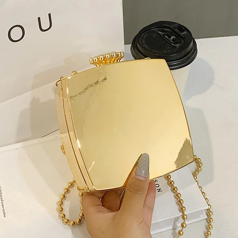 2022 Luxury Women Gold Party Evening Clutch Chain Shoulder Bags Crossbody Bags PVC Box Bags Designer Mini Purses and Handbags
2022 Luxury Women Gold Party Evening Clutch Chain Shoulder Bags Crossbody Bags PVC Box Bags Designer Mini Purses and Handbags