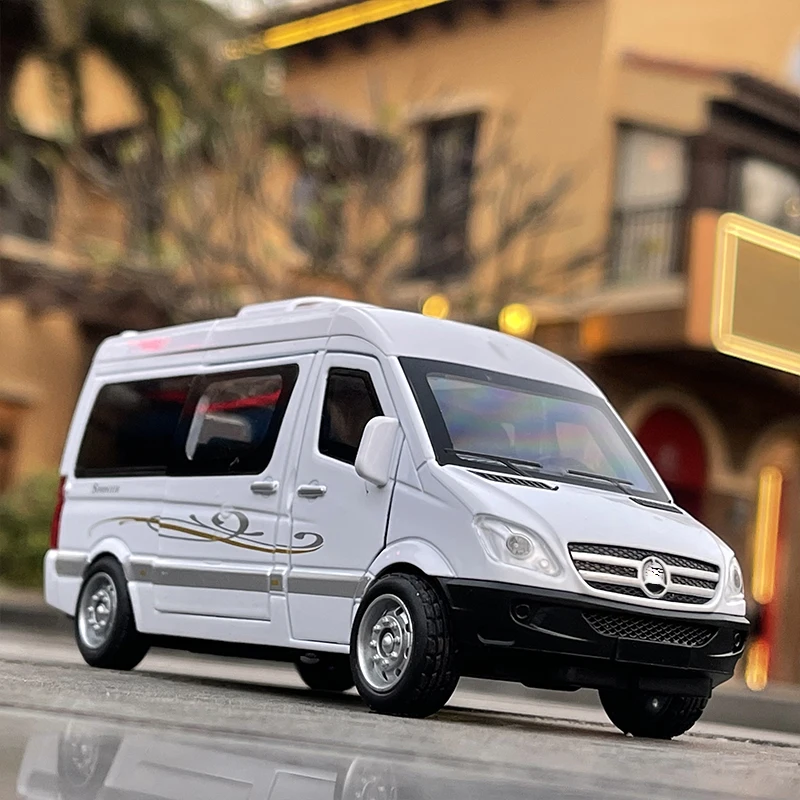 1:32 Benzs Stebbings MPV Alloy Car Model Diecast Metal Toy Bus Car Model Sound and Light High Simulation Collection Kids Gift
1:32 Benzs Stebbings MPV Alloy Car Model Diecast Metal Toy Bus Car Model Sound and Light High Simulation Collection Kids Gift