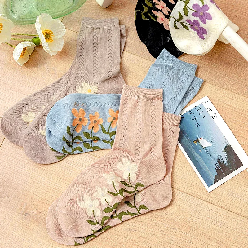 Japan Style Lace Socks Flower Embroidery Harajuku Retro Women Short Socks Summer Mesh Thin Socks
Japan Style Lace Socks Flower Embroidery Harajuku Retro Women Short Socks Summer Mesh Thin Socks