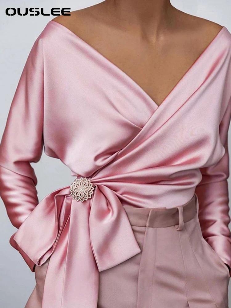 OUSLEE Women Blouse Spring Summer 2022 Elegant Sexy V Neck Party Shirts Solid Long Sleeve Casual Tops Tunics Blusas Femininas
OUSLEE Women Blouse Spring Summer 2022 Elegant Sexy V Neck Party Shirts Solid Long Sleeve Casual Tops Tunics Blusas Femininas
