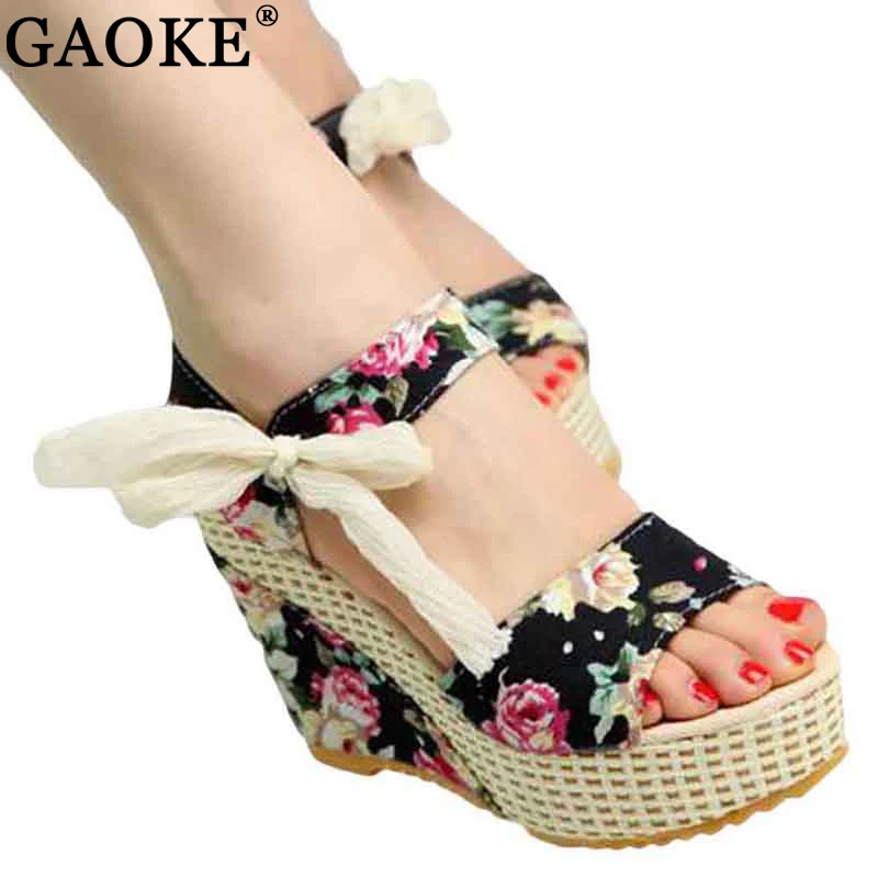 Shoes Women 2022 Summer New Sweet Flowers Buckle Open Toe Wedge Sandals Floral high-heeled Shoes Platform Sandals
Shoes Women 2022 Summer New Sweet Flowers Buckle Open Toe Wedge Sandals Floral high-heeled Shoes Platform Sandals