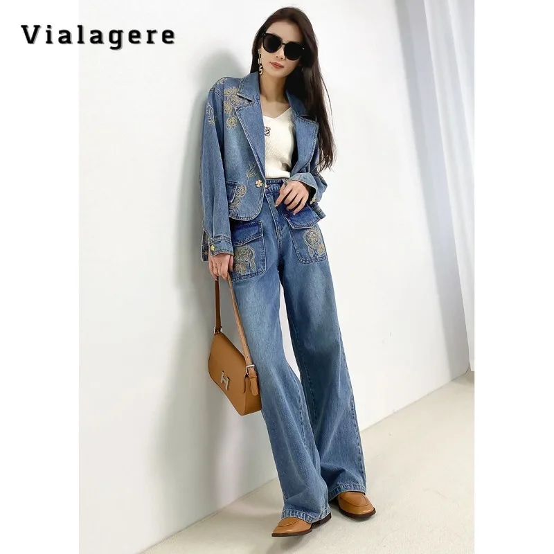 Корейский модный Повседневный цветочный Комплект из двух предметов, женский зимний пиджак с длинным рукавом + брюки с широкими штанинами, винтажные джинсовые брюки, костюмы
Корейский модный Повседневный цветочный Комплект из двух предметов, женский зимний пиджак с длинным рукавом + брюки с широкими штанинами, винтажные джинсовые брюки, костюмы