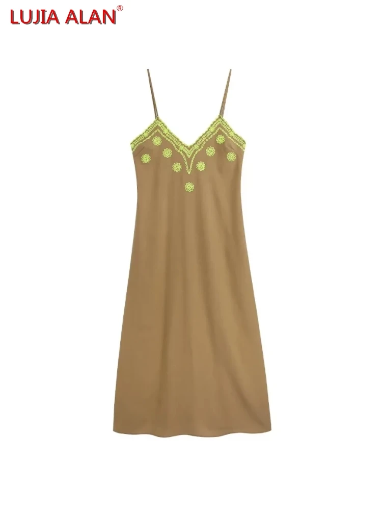 Women Geometric Embroidery Sling Midi Dress Autumn Female Sleeveless Streetwear Vestidos LUJIA ALAN WD638
Women Geometric Embroidery Sling Midi Dress Autumn Female Sleeveless Streetwear Vestidos LUJIA ALAN WD638