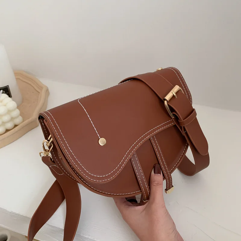 Retro small bag female 2022 new trendy Korean version all-match messenger bag wide shoulder strap fashion saddle bag
Retro small bag female 2022 new trendy Korean version all-match messenger bag wide shoulder strap fashion saddle bag