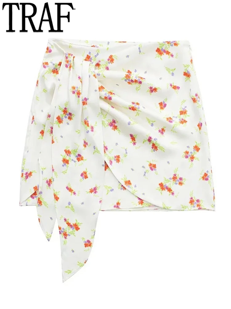 TRAF Floral Mini Skirts Women 2022 High Waist Satin Skirt Suits Knot Ruched Short Skirts Woman Fashion Beach Summer Skirt Sets
TRAF Floral Mini Skirts Women 2022 High Waist Satin Skirt Suits Knot Ruched Short Skirts Woman Fashion Beach Summer Skirt Sets