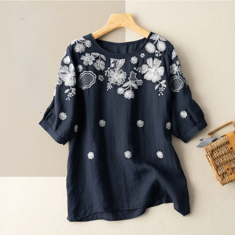 2023 Summer New Women's Shirts Cotton Embroidery Oversize Loose Round Neck Short Sleeves Shirt and Blouses for Women 
2023 Summer New Women's Shirts Cotton Embroidery Oversize Loose Round Neck Short Sleeves Shirt and Blouses for Women