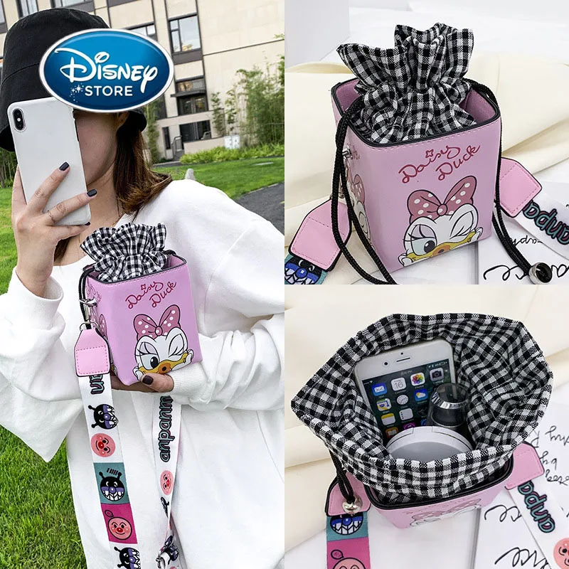 Женская квадратная сумка на плечо Disney, мультяшный мессенджер в форме цилиндра для девочек, миниатюрные мешки для хранения, Детский кошелек для монет с мобильным телефона с Микки и Минни
Женская квадратная сумка на плечо Disney, мультяшный мессенджер в форме цилиндра для девочек, миниатюрные мешки для хранения, Детский кошелек для монет с мобильным телефона с Микки и Минни