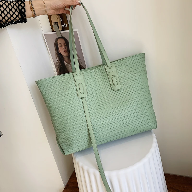 Модная женская сумка-тоут через плечо, новинка 2022, трендовые вместительные сумки, роскошная дизайнерская женская сумка из искусственной ко...
Модная женская сумка-тоут через плечо, новинка 2022, трендовые вместительные сумки, роскошная дизайнерская женская сумка из искусственной ко...