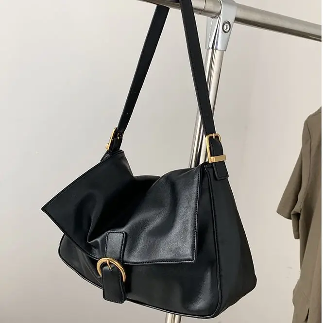 Women Vintage Hobos Black Shoulder Bag Pu Leather Soft Crossbody Bags Female Simple Large Capacity Tote Handbag Solid Color 2023
Women Vintage Hobos Black Shoulder Bag Pu Leather Soft Crossbody Bags Female Simple Large Capacity Tote Handbag Solid Color 2023