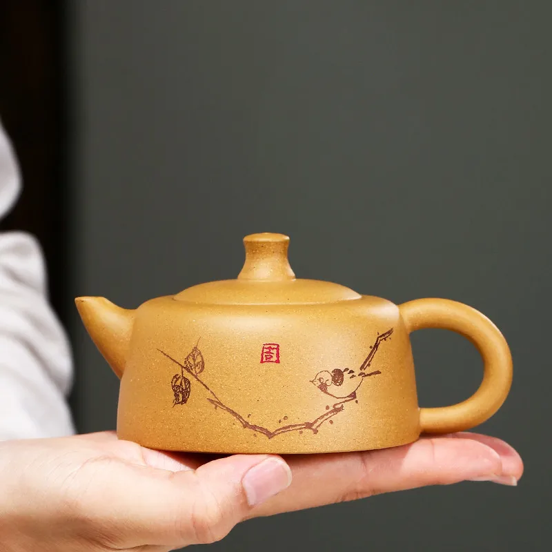 Yixing Purple Clay Teapot Chinese Stone Scoop Beauty Kettle Hand-painted Landscape Tea Pot Home Tea Sets Accessories 150ml
Yixing Purple Clay Teapot Chinese Stone Scoop Beauty Kettle Hand-painted Landscape Tea Pot Home Tea Sets Accessories 150ml