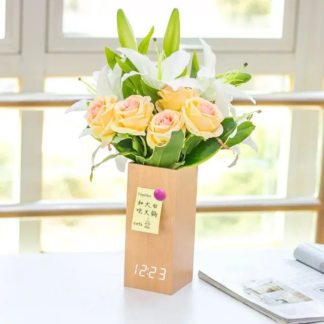 Wooden Vase Clock, Multi-functional LED Digital Temperature Measurement Alarm Clock Creative Home Decoration Pen Vase
Wooden Vase Clock, Multi-functional LED Digital Temperature Measurement Alarm Clock Creative Home Decoration Pen Vase