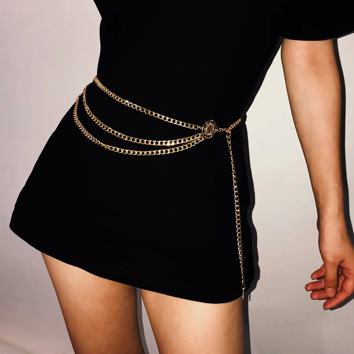 Fashion Retro Ethnic Multi Layered Body Chain Sun Flower Coin Disc Chain Waist Chain Jewelry Women Christmas Gift
Fashion Retro Ethnic Multi Layered Body Chain Sun Flower Coin Disc Chain Waist Chain Jewelry Women Christmas Gift