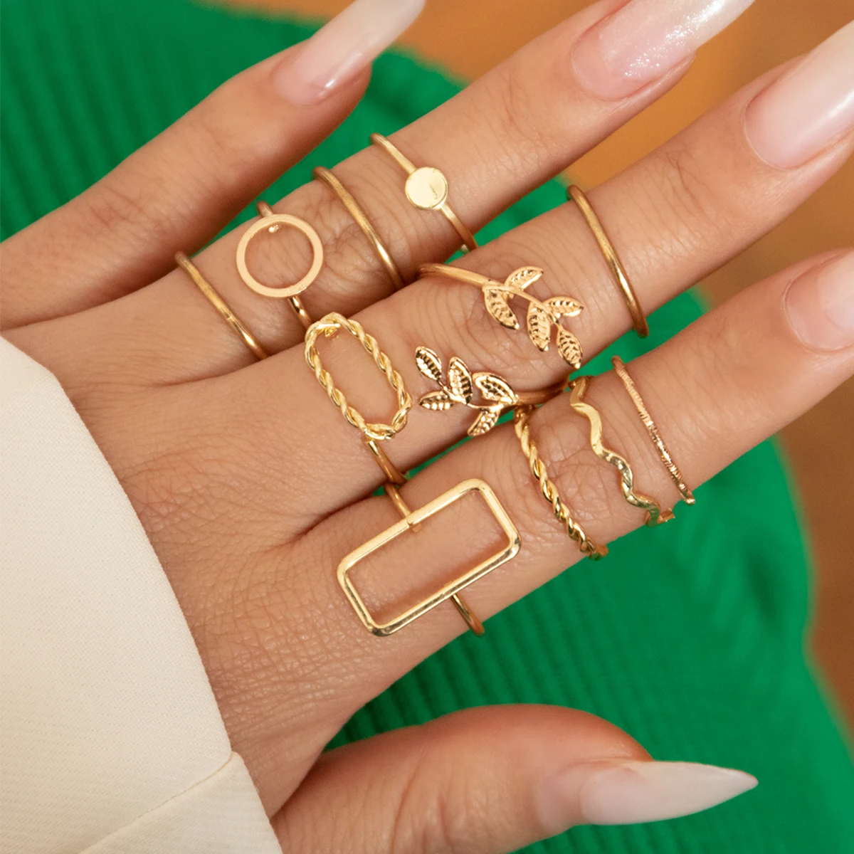 PuRui Vintage Hollow Round Leaf Rings for Women Jewelry Set Metal Geometric Wave Shape Rings Party Trendy Accessories 11pcs
PuRui Vintage Hollow Round Leaf Rings for Women Jewelry Set Metal Geometric Wave Shape Rings Party Trendy Accessories 11pcs