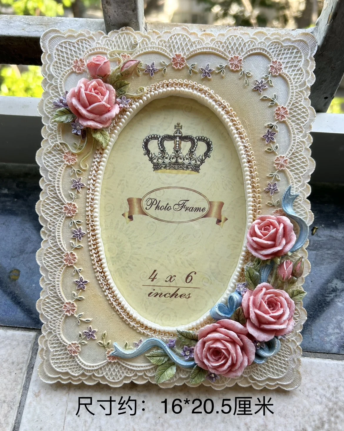 Resin Crafts Embossed Lace Rose 6-inch Photo Frame Desktop Decoration Home Decoration Gift
Resin Crafts Embossed Lace Rose 6-inch Photo Frame Desktop Decoration Home Decoration Gift