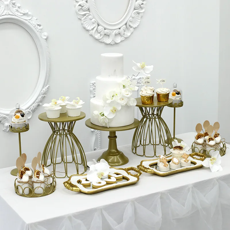 Shiny Gold Mirror Metal Cake Stand Round Cupcake Wedding Birthday Party Dessert Display Plate Party Home Decor
Shiny Gold Mirror Metal Cake Stand Round Cupcake Wedding Birthday Party Dessert Display Plate Party Home Decor