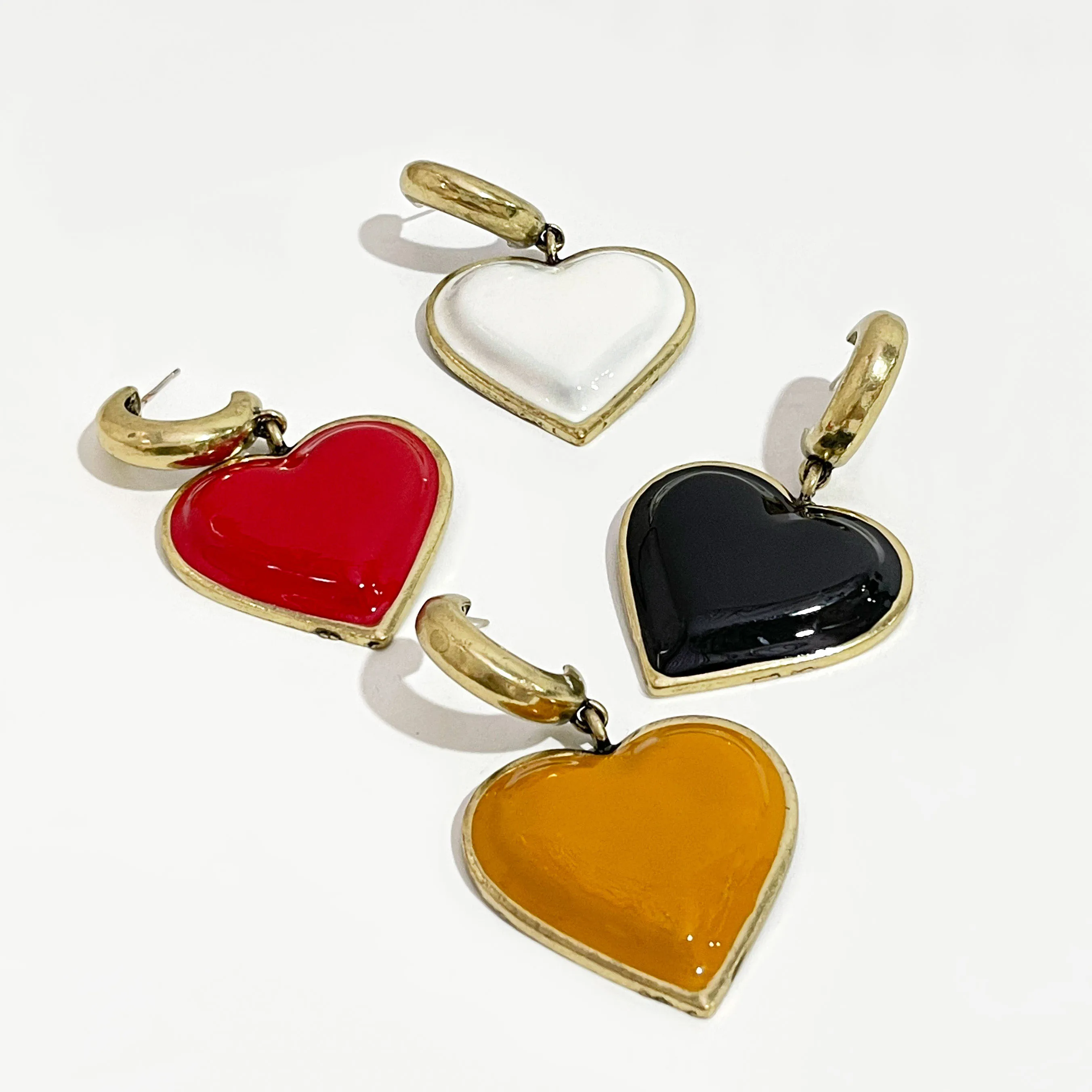 Peri'sBox Vintage French Enamel Heart Drop Earring Exaggerated Multicolor Love Shape Dangler Party Street Jewelry For Women
Peri'sBox Vintage French Enamel Heart Drop Earring Exaggerated Multicolor Love Shape Dangler Party Street Jewelry For Women