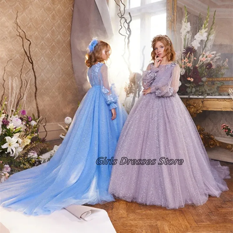 Платье принцессы с круглым вырезом и длинным рукавом
Платье принцессы с круглым вырезом и длинным рукавом