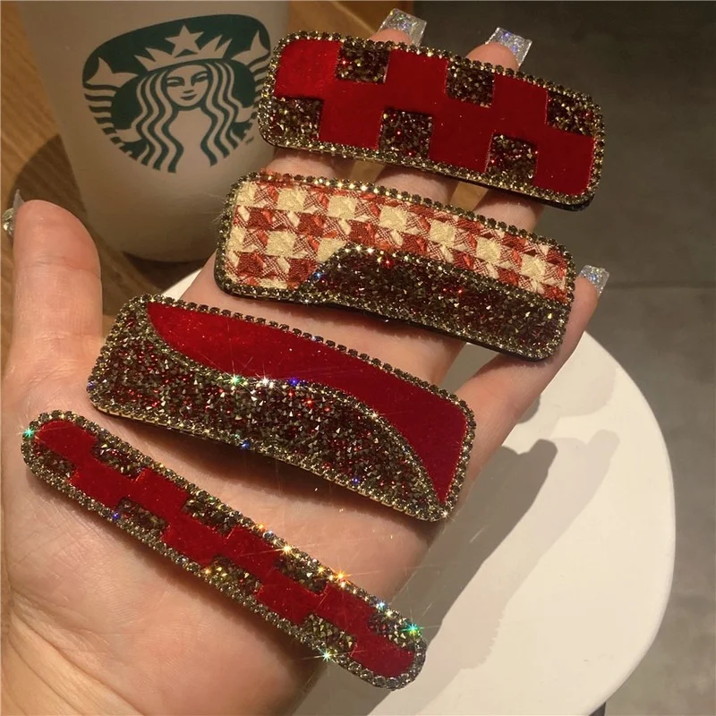 New Year Chinese red diamond hairpin Japanese and Korean simple temperament bangs clip girl side clip back head broken hairpin
New Year Chinese red diamond hairpin Japanese and Korean simple temperament bangs clip girl side clip back head broken hairpin