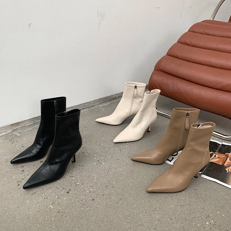 Winter Autumn Women Ankle Boots Sock Botas Thin High Heels Black White Khaki Stretch Shoes Ladies Party Pumps Zipper Size 35-39
Winter Autumn Women Ankle Boots Sock Botas Thin High Heels Black White Khaki Stretch Shoes Ladies Party Pumps Zipper Size 35-39