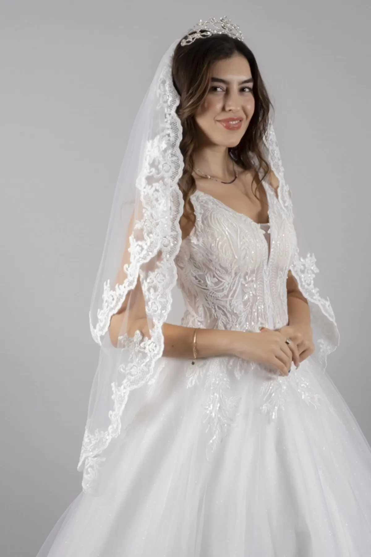 Bridal Accessories Bridal Veil Two Layers embroidery French Lace Bottom Layer 100Cm Top Layer 75Cm For Wedding
Bridal Accessories Bridal Veil Two Layers embroidery French Lace Bottom Layer 100Cm Top Layer 75Cm For Wedding