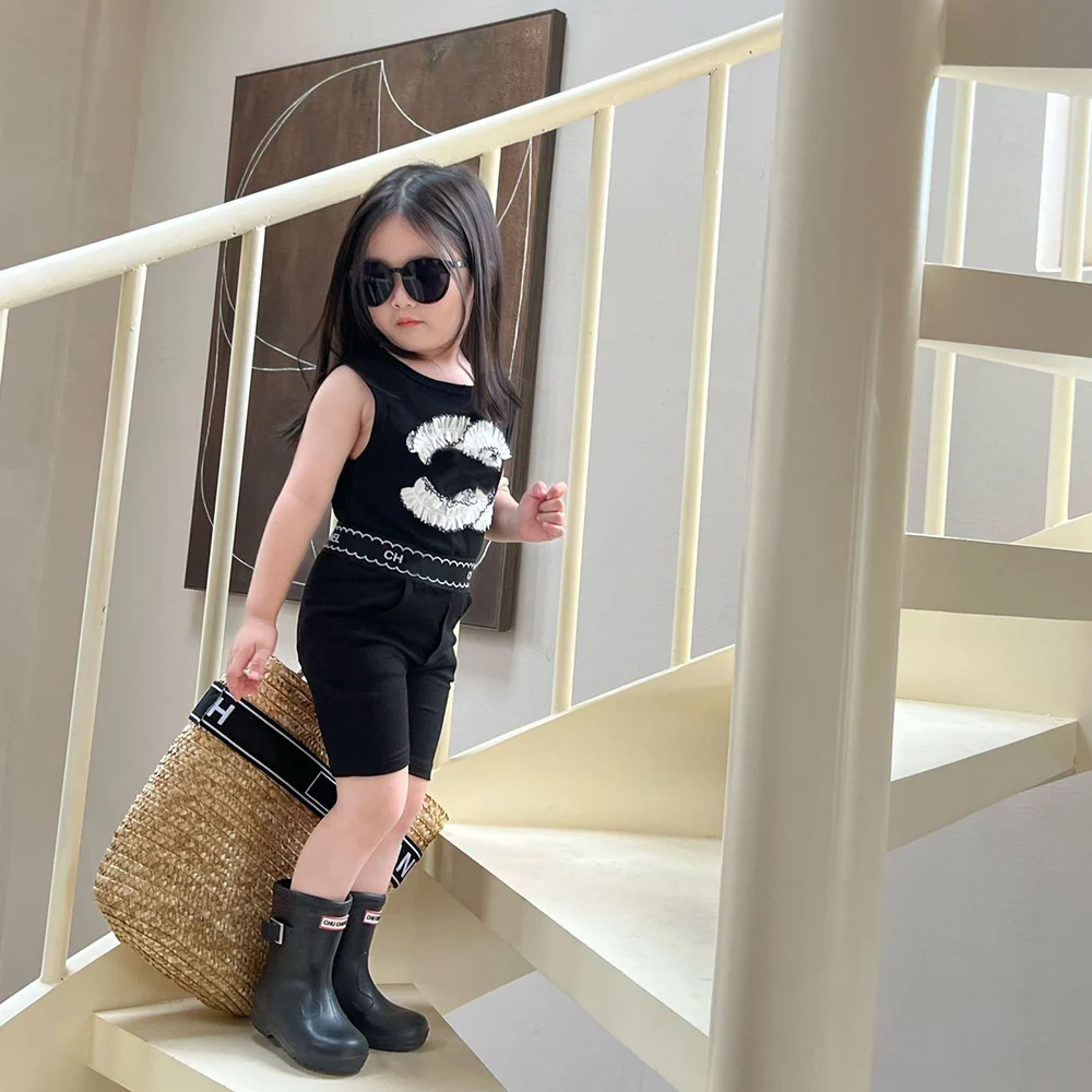Mi Do Do 2022 Summer Baby Girls Casual Letter Black Yoga Pants Children Cotton High Elasticity Wavy Edge Leggings Kids Shorts
Mi Do Do 2022 Summer Baby Girls Casual Letter Black Yoga Pants Children Cotton High Elasticity Wavy Edge Leggings Kids Shorts
