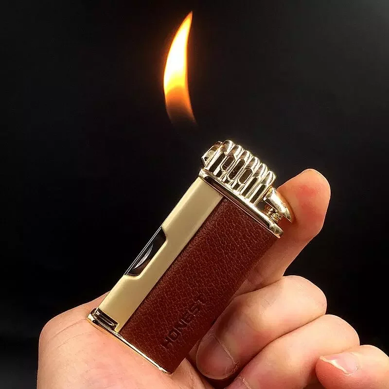 Honest Flashlight Multifunctional Oil-free Pipe Lighter Metal Gas Turbine Tube Refillable Gas Lighter Men's Cigarette Gadget
Honest Flashlight Multifunctional Oil-free Pipe Lighter Metal Gas Turbine Tube Refillable Gas Lighter Men's Cigarette Gadget