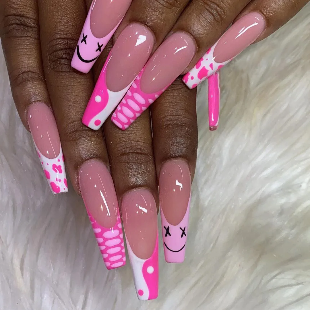 

Cute Expression Ballet Long Paragraph Fake Ongles Faux Long Pointed Patch Pink Clouds Finished Piece 24PCS Glue Type Best Gift