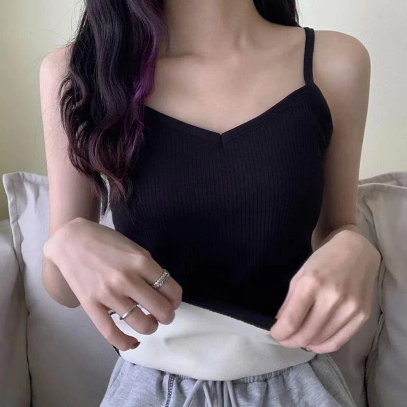 Thermal Female Tops 2022 New Women Winter Plus Velvet Thick Warm Women Inner Bottoming Shirt Thick And Comfortable Camisole Top
Thermal Female Tops 2022 New Women Winter Plus Velvet Thick Warm Women Inner Bottoming Shirt Thick And Comfortable Camisole Top