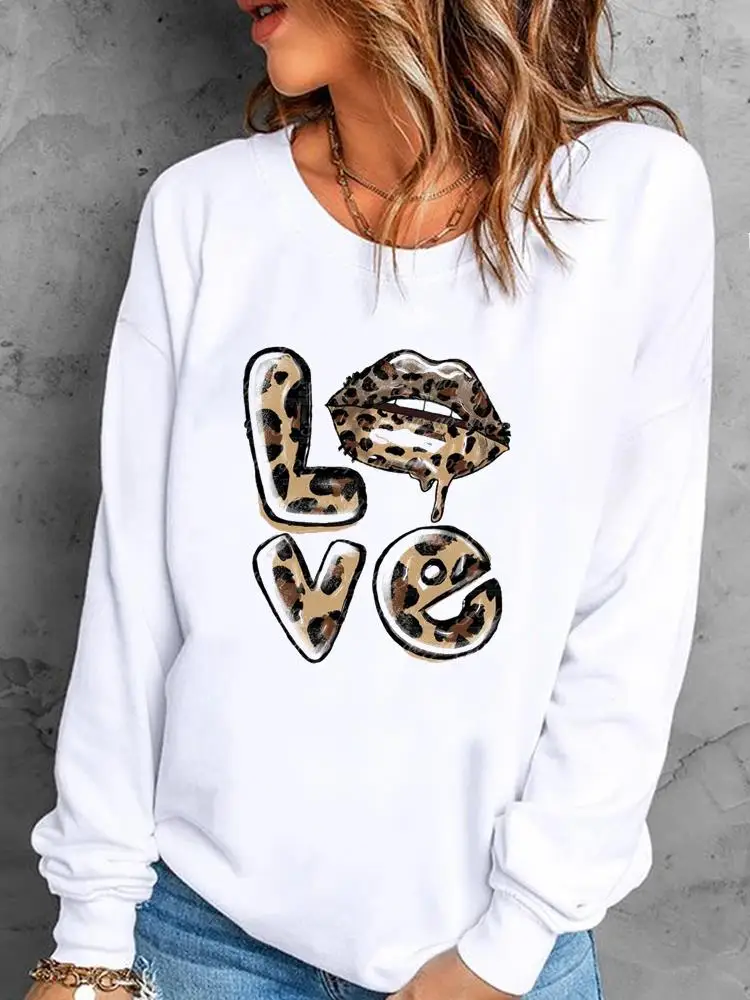 

Свитшот женский с графическим принтом, повседневный трендовый пуловер с леопардовым принтом губ, надписью Love, одежда на осень-весну