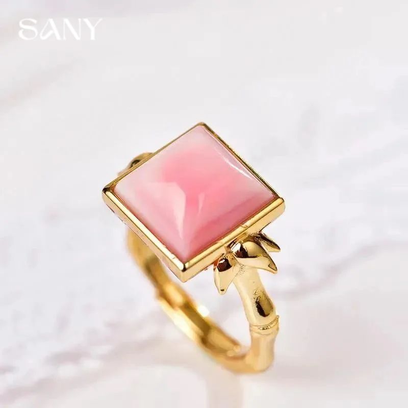 Retro Female Special-interest Design Ring Open Adjustable Queen Shell Index Finger Ring Design Sense
Retro Female Special-interest Design Ring Open Adjustable Queen Shell Index Finger Ring Design Sense