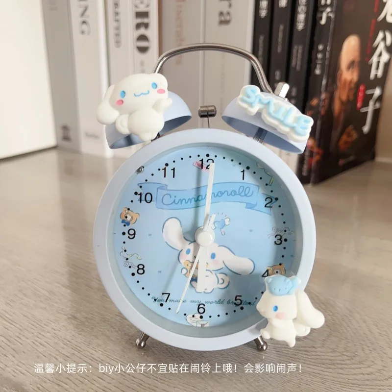 Новинка Kawaii Sanrio Kuromi My Melody Cinnamoroll Kitty понравико 3-дюймовый звонок Будильник для студентов прикроватный будильник
Новинка Kawaii Sanrio Kuromi My Melody Cinnamoroll Kitty понравико 3-дюймовый звонок Будильник для студентов прикроватный будильник