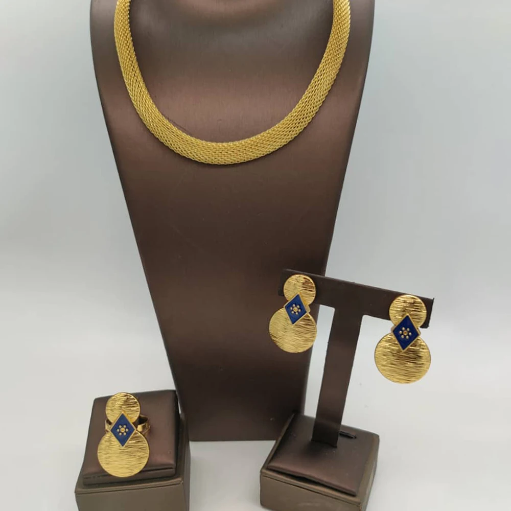 Italian Gold Plated Jewelry Set for Women African Copper Earrings and Chain Necklace for Dubai Weddings Engagement Accessories
Italian Gold Plated Jewelry Set for Women African Copper Earrings and Chain Necklace for Dubai Weddings Engagement Accessories