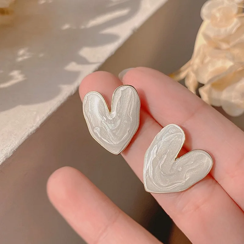 Sweet Acrylic Heart Stud Earrings for Women Girl Korean Love Drop Glaze Aesthetic Daily Life Minimalist Jewelry Piercing Ear
Sweet Acrylic Heart Stud Earrings for Women Girl Korean Love Drop Glaze Aesthetic Daily Life Minimalist Jewelry Piercing Ear