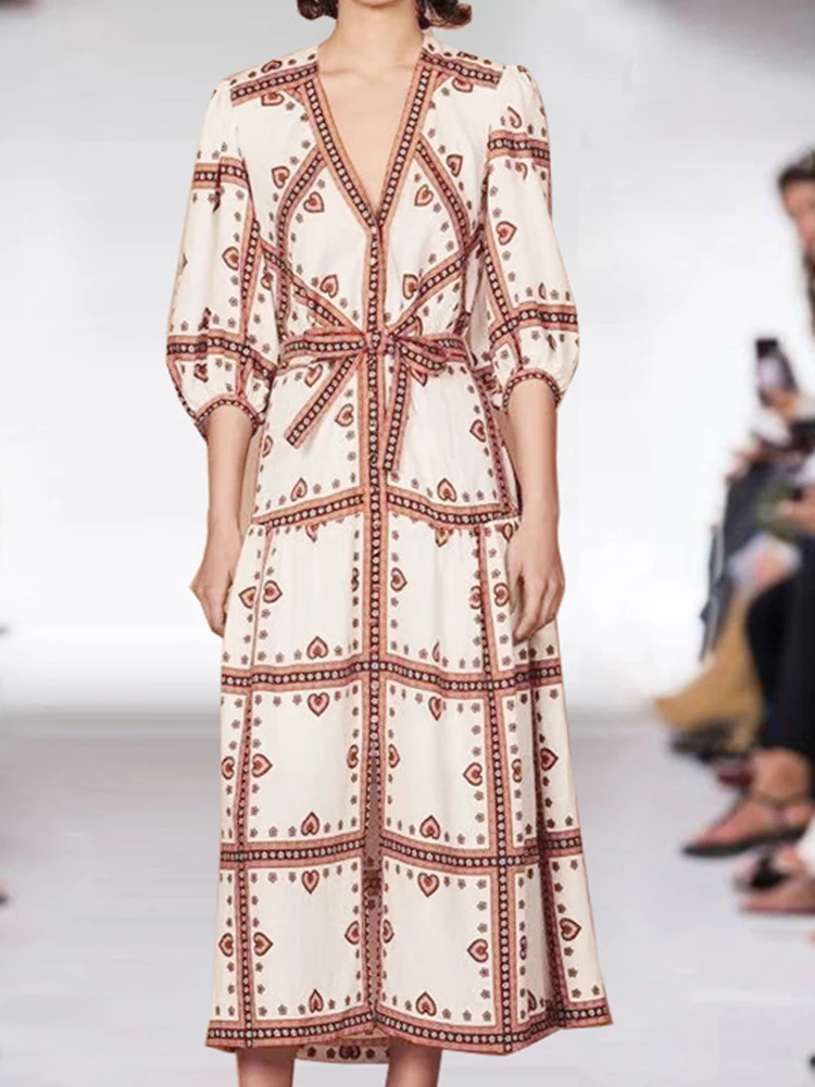 European 2022 Early Autumn Midi Dress Women Lantern Sleeve Placement Print V-Neck Belt Holiday Party
European 2022 Early Autumn Midi Dress Women Lantern Sleeve Placement Print V-Neck Belt Holiday Party