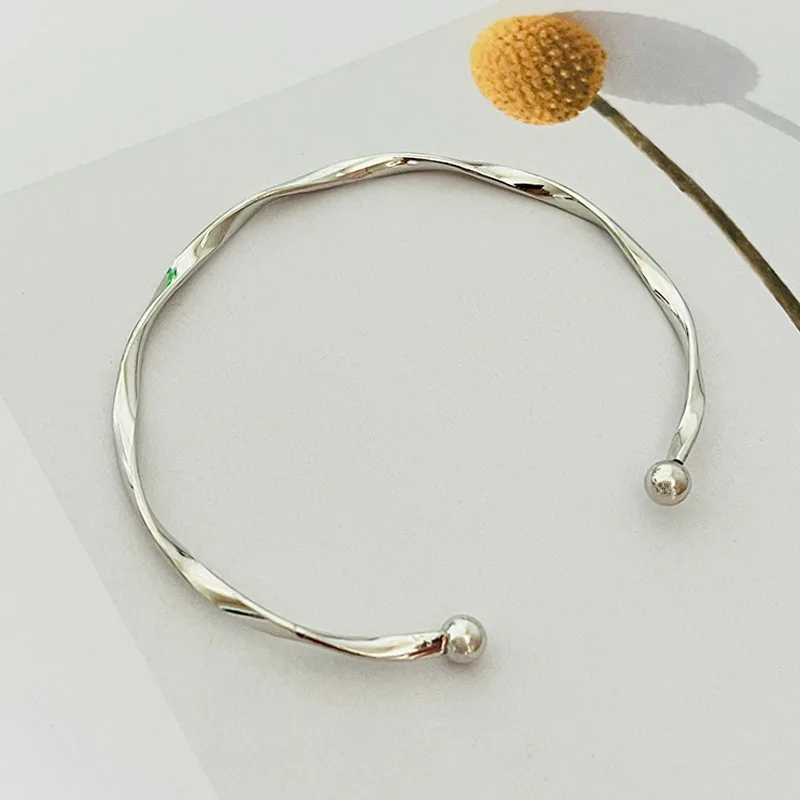 Silver Color Glossy Twisted Thin Bangle Female Open Minimalist Style Charm Jewelry Wedding Accessories In Stock
Silver Color Glossy Twisted Thin Bangle Female Open Minimalist Style Charm Jewelry Wedding Accessories In Stock