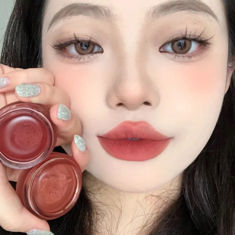 3 Color Canned Lip Mud Waterproof Long Lasting Non-stick Cup Velvet Matte Mousse Solid Lipstick with Brush Women Makeup Cosmetic
3 Color Canned Lip Mud Waterproof Long Lasting Non-stick Cup Velvet Matte Mousse Solid Lipstick with Brush Women Makeup Cosmetic