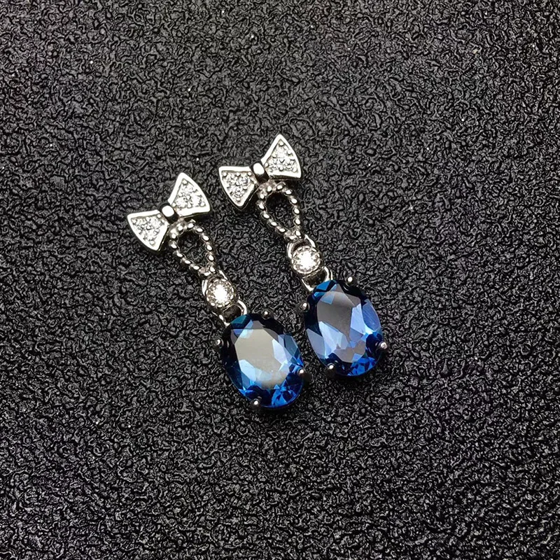 Ne'w Temperament Elegant Blue CZ Dangle Earrings for Women Fancy Bow Design Lively Girls Accessories Party 2023 Trendy Jewelry
Ne'w Temperament Elegant Blue CZ Dangle Earrings for Women Fancy Bow Design Lively Girls Accessories Party 2023 Trendy Jewelry