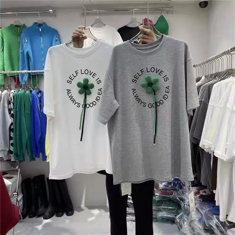 Summer Cotton T-shirt Loose Large Size Flowers Knitting Short-sleeved T-shirt Women Streetwear Women Letter Print Top
Summer Cotton T-shirt Loose Large Size Flowers Knitting Short-sleeved T-shirt Women Streetwear Women Letter Print Top